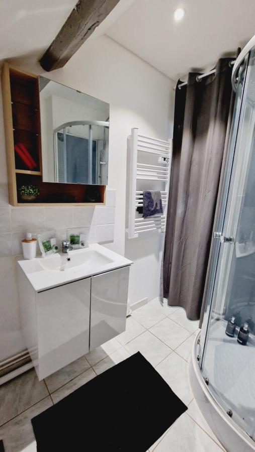 J.Mo Home - Louvroil - Calme - Ideal Couple - Deplacement Pro Luaran gambar